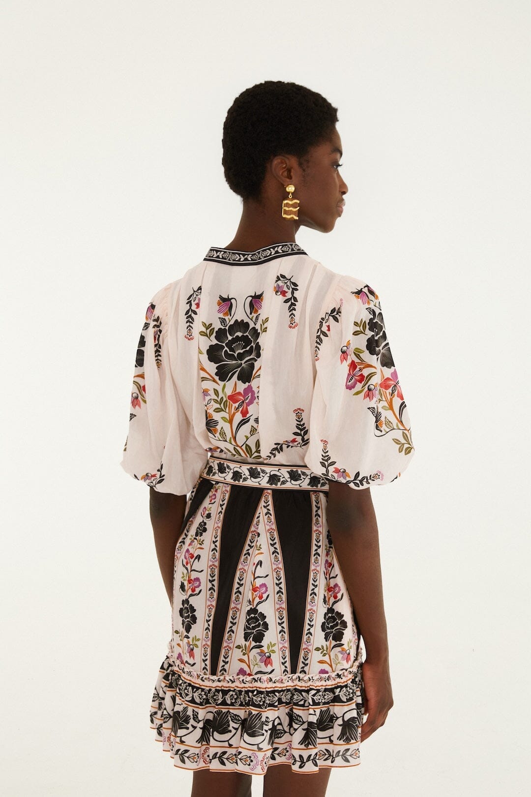 Minidress con bottoni e cintura Delicate Floral