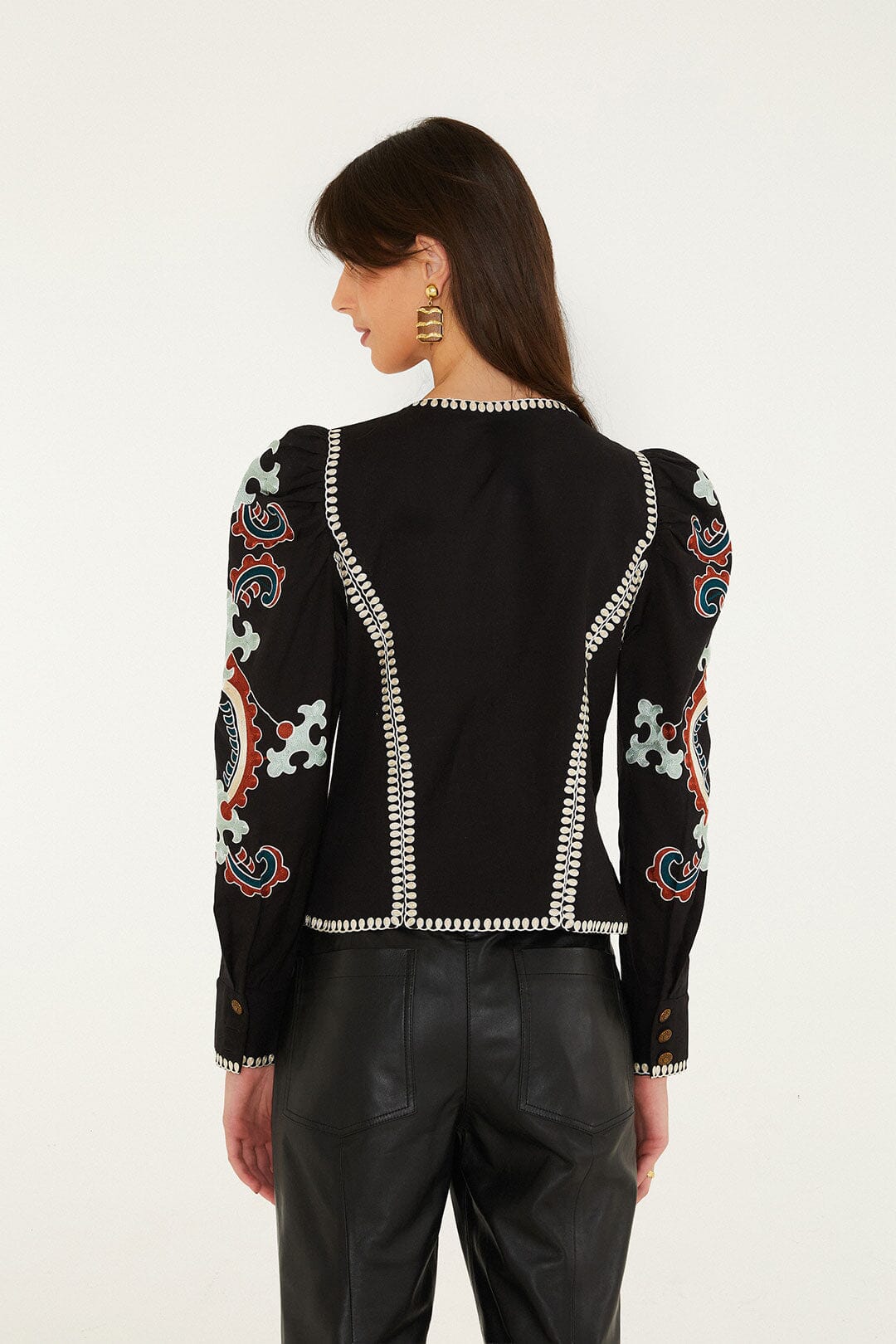 FARM Rio model wearing the Fantasy Embroidered Long Sleeve Blouse