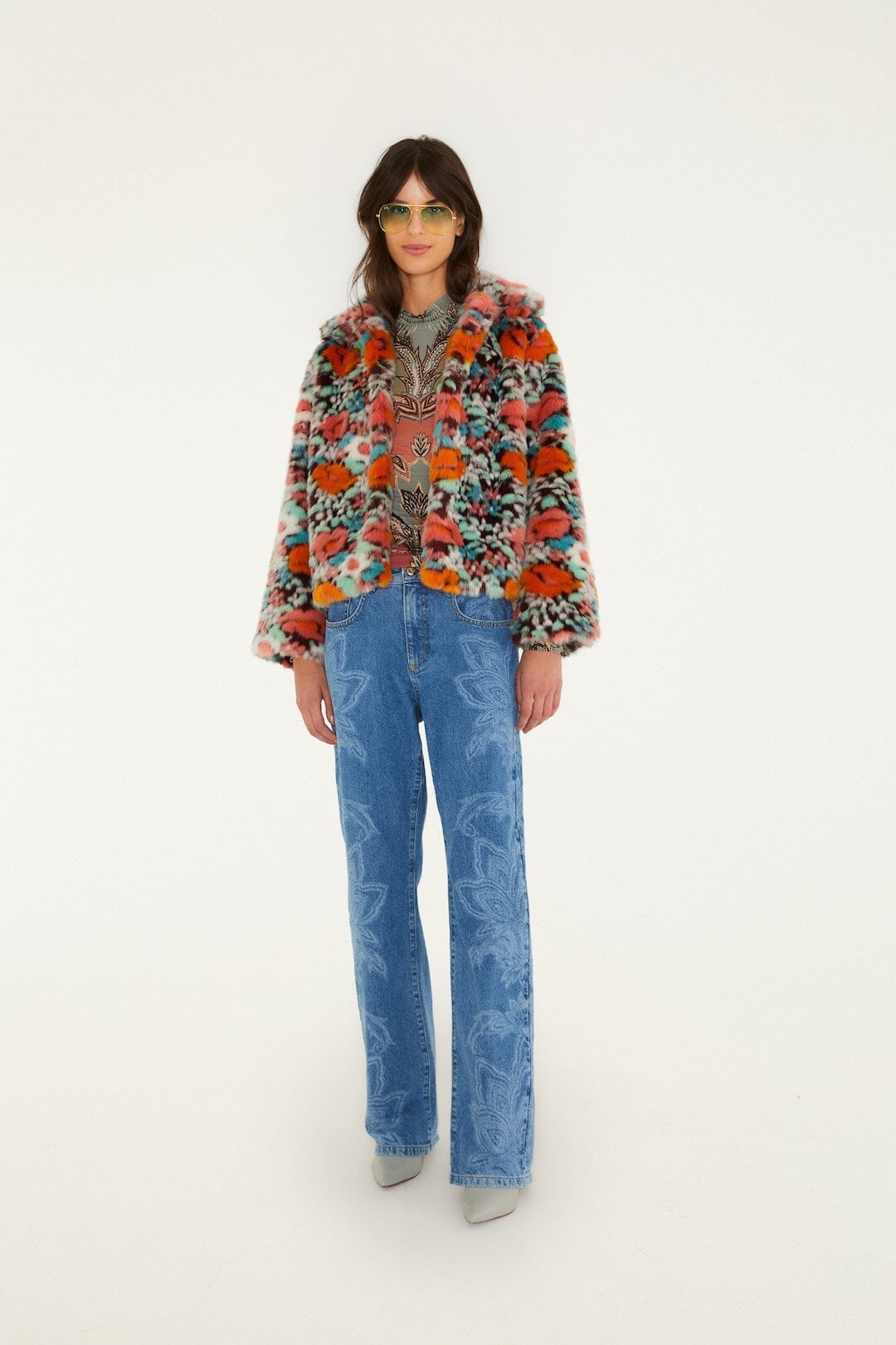 Gefütterte Crop-Jacke aus Kunstfell mit Blumenmuster