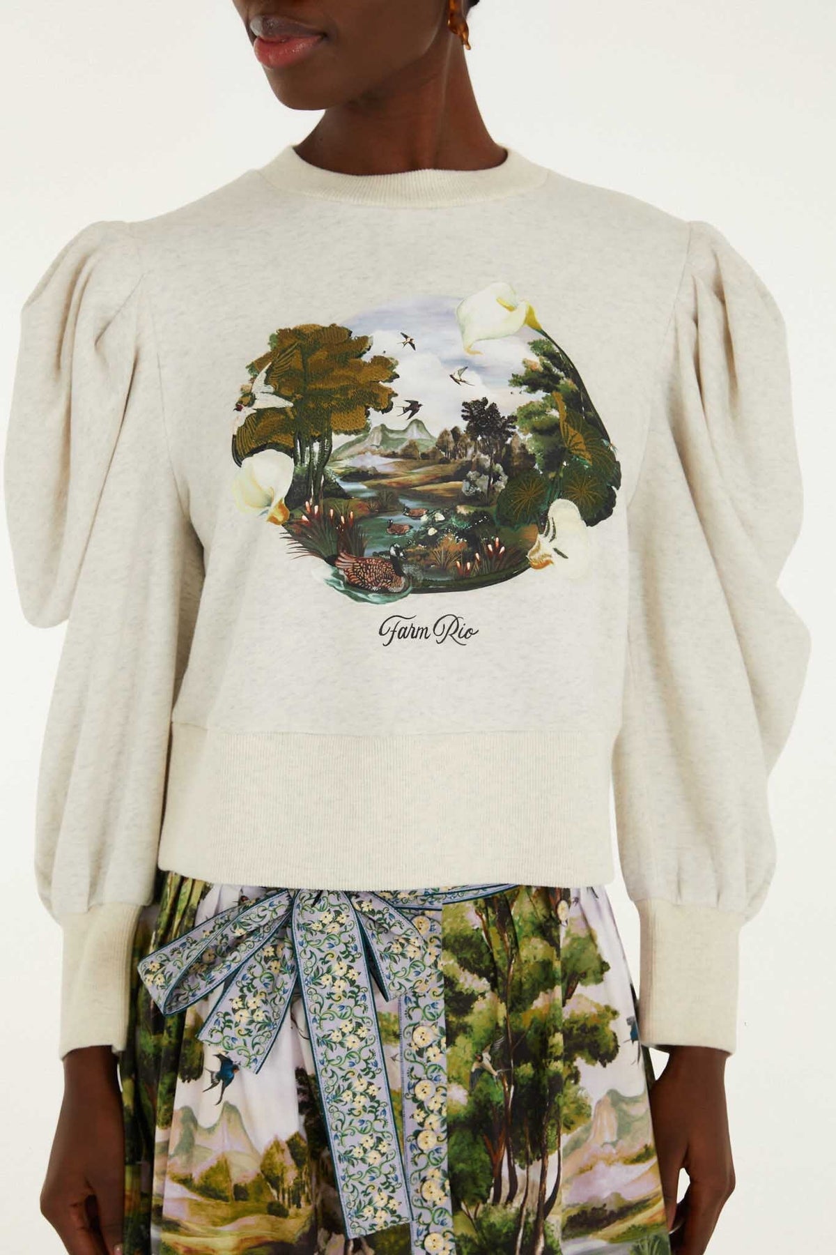 Jersey gris con mangas abullonadas Countryside Landscape