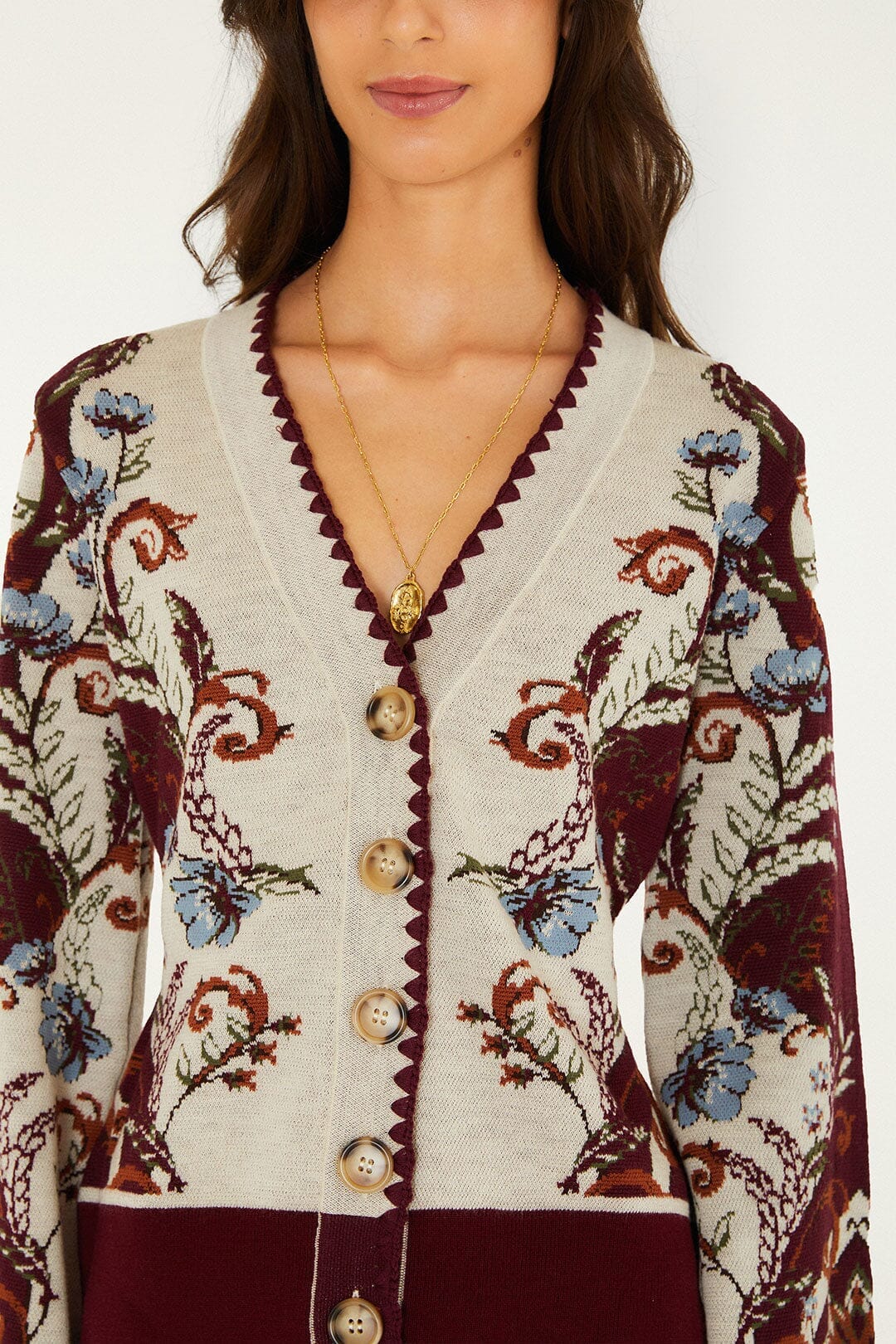 Cardigan in maglia con bottoni Millena