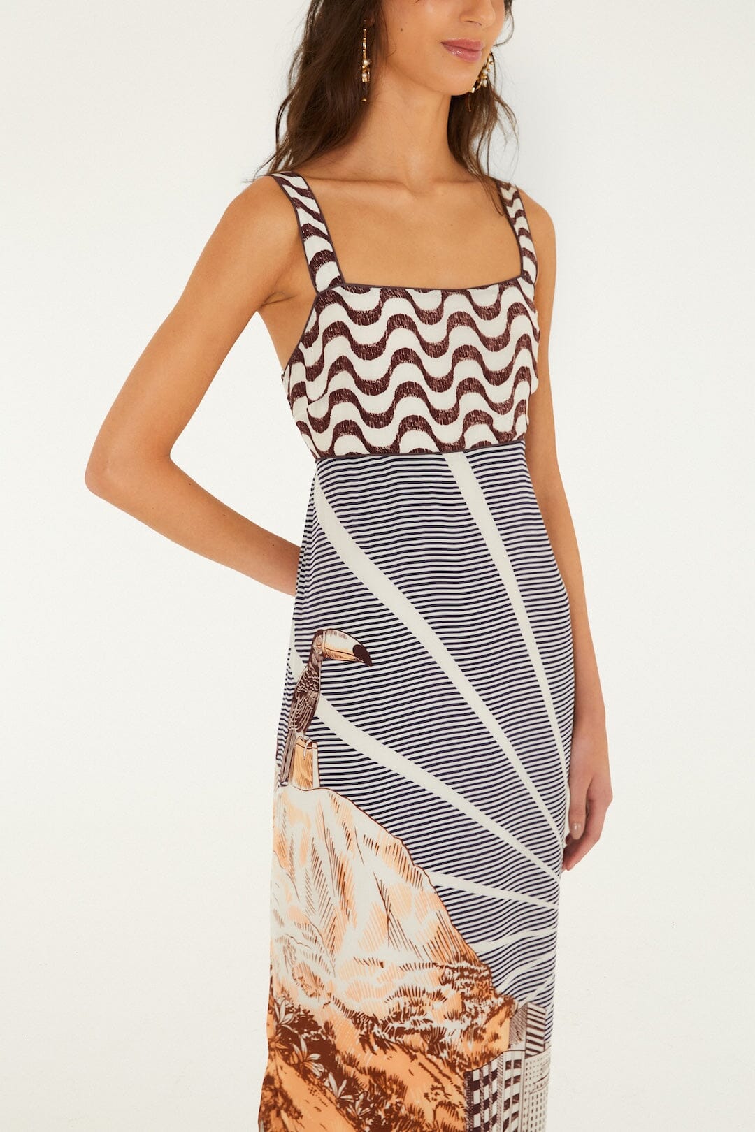 FARM Rio model wearing the Mixed Carioca Coffee Scarves Multicolor Sleveeless