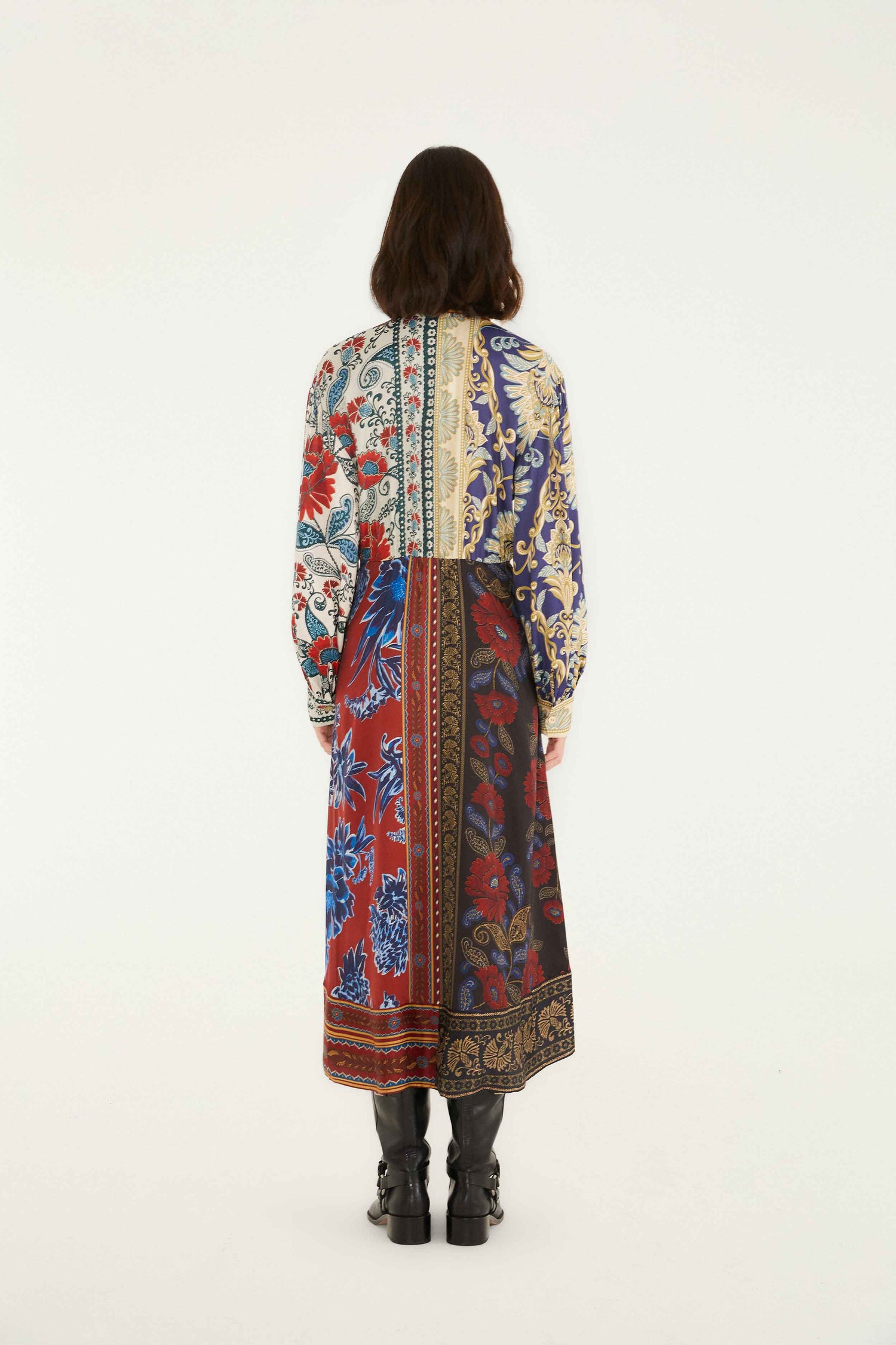 FARM Rio model wearing the Mixed Navy Winter Lenzing� Ecovero� Viscose Midi Dress