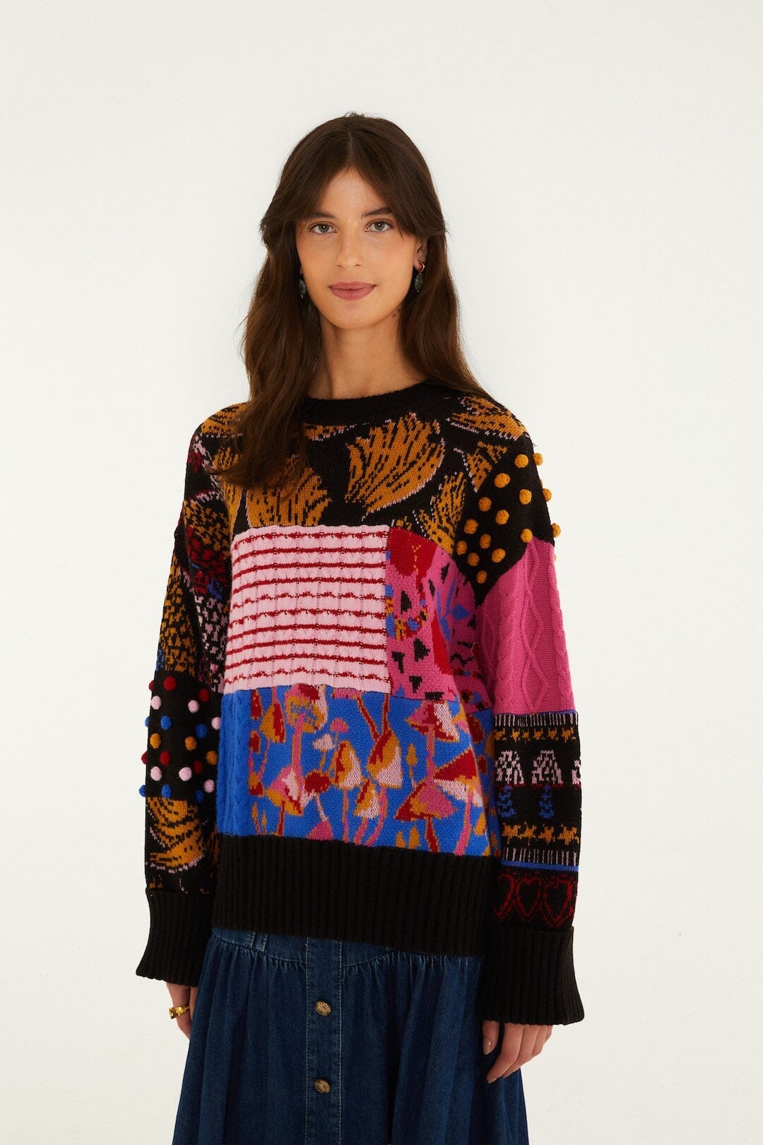 Maglione in maglia con palline patchwork miste