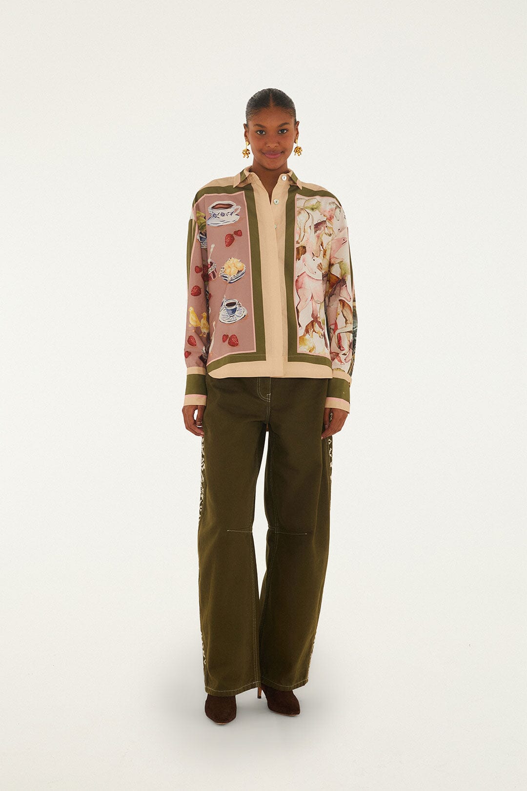 FARM Rio model wearing the Multicolor Countryside Mixed Scarf Buttoned Shirt