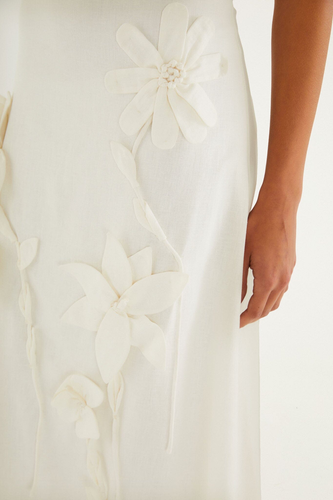 Off-White 3d Flowers Midi Skirt | FARM Rio