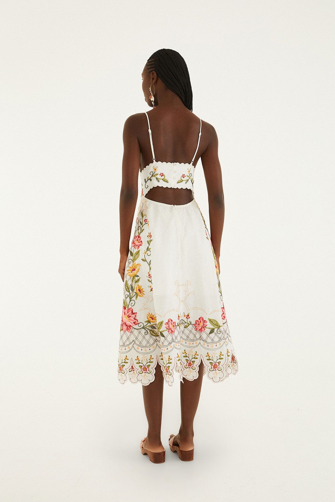 【Nanami Original】Flower Embroidery Dress Off-White Flower Embroidery Asymetric Hem Midi Dress | FARM Rio