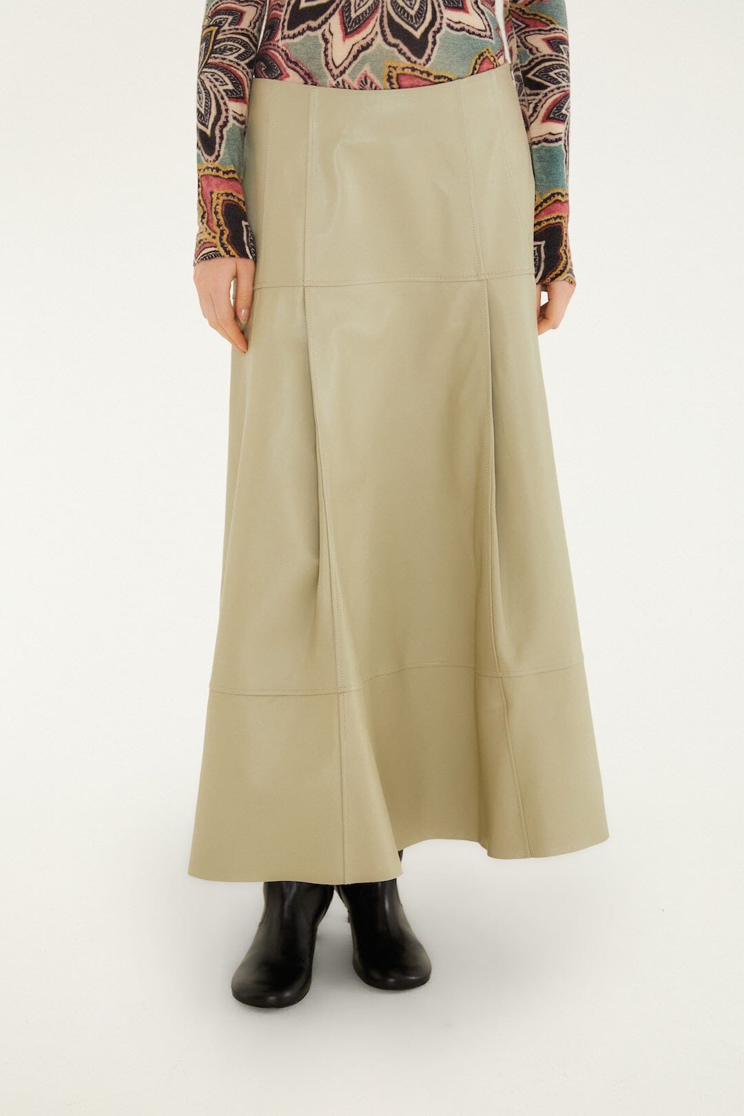 FARM Rio model wearing the Pleats Leather Midi Skirt