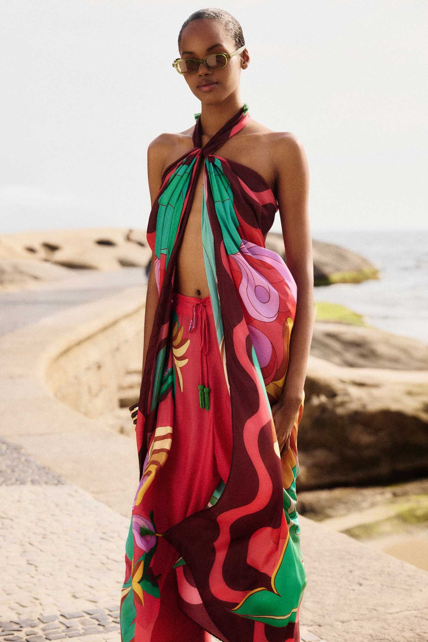 FARM Rio model wearing the Sarong With Tassel Trim In The Four Corners