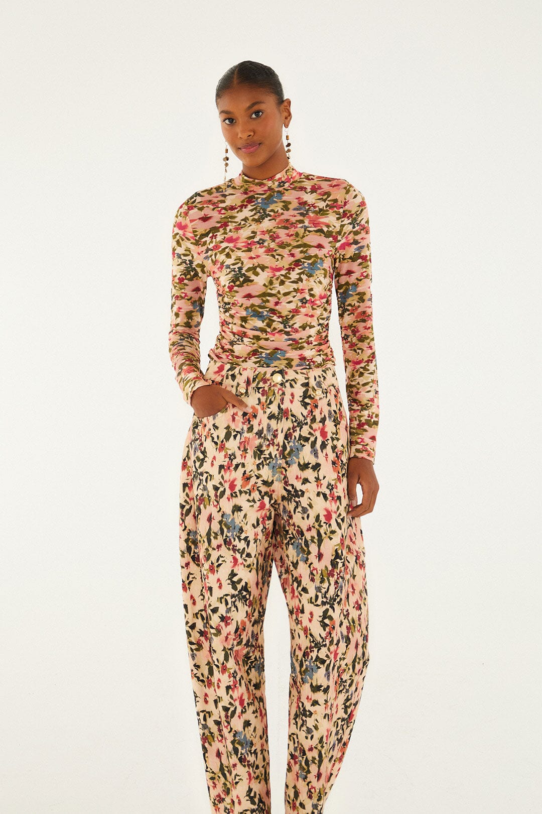 FARM Rio model wearing the Tiny Flowers Pink Canvas Ballon Pants Midi Waist