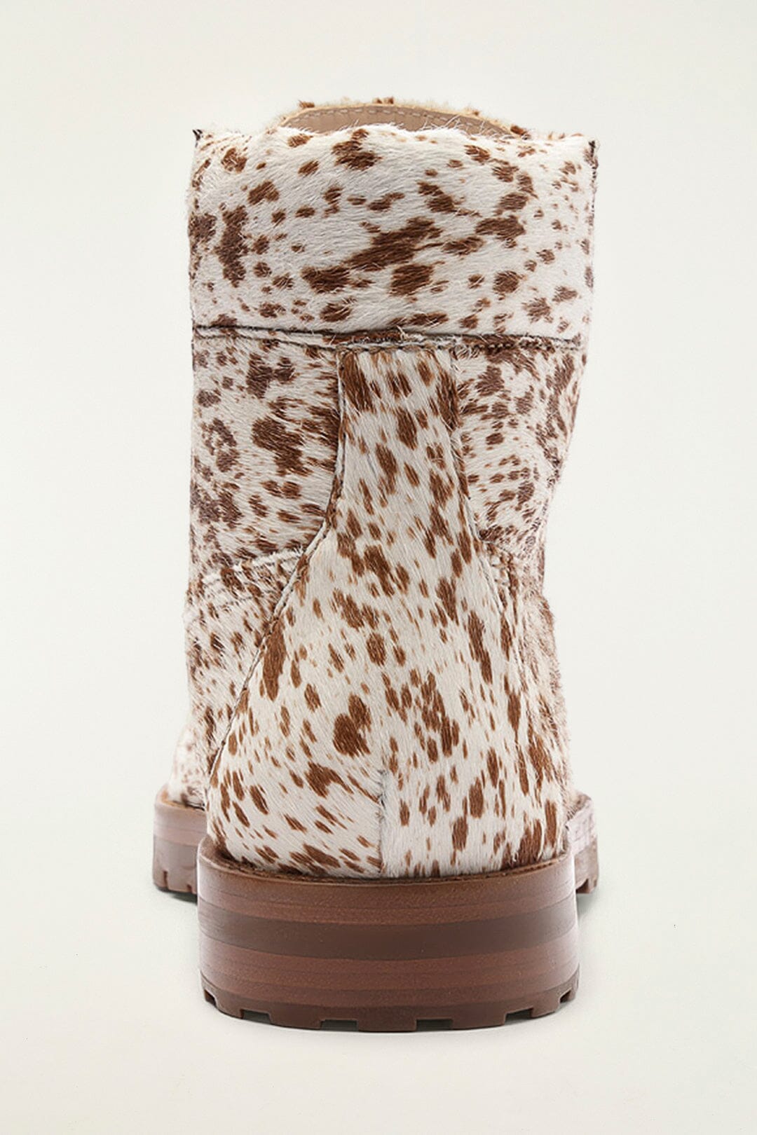 FARM Rio model wearing the Trekking Boots