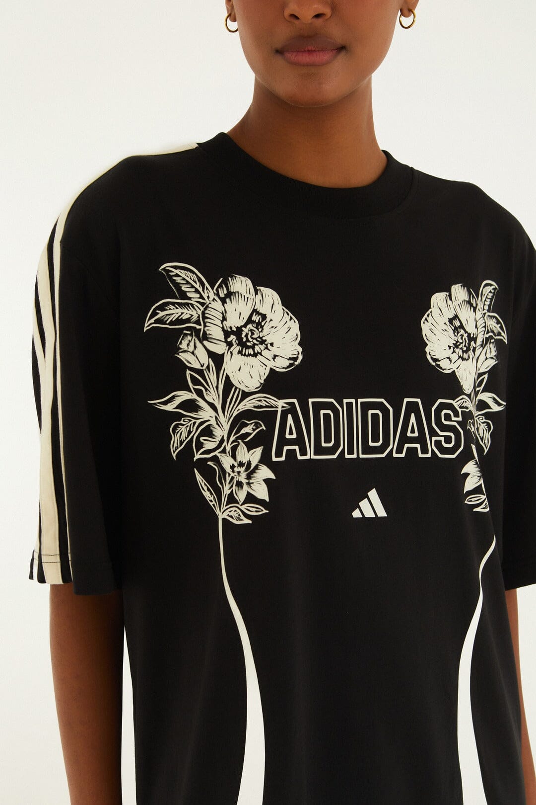 T-shirt Adidas Sketch Floral Nero
