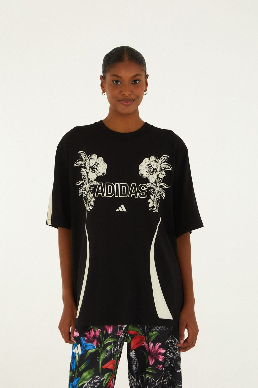 T-shirt Adidas Sketch Floral Nero