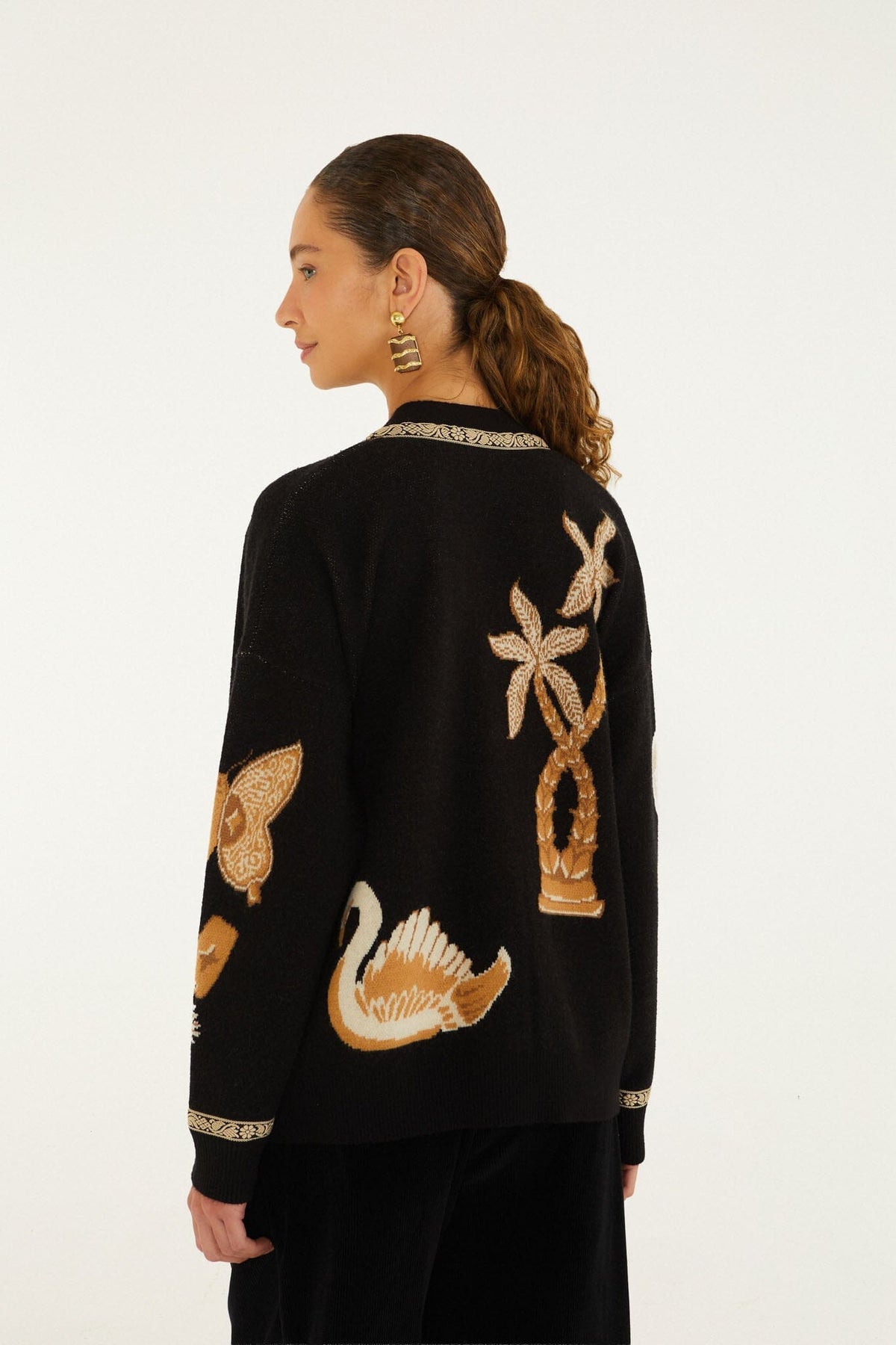 Vintage Sourvenirs Buttoned Knit Cardigan