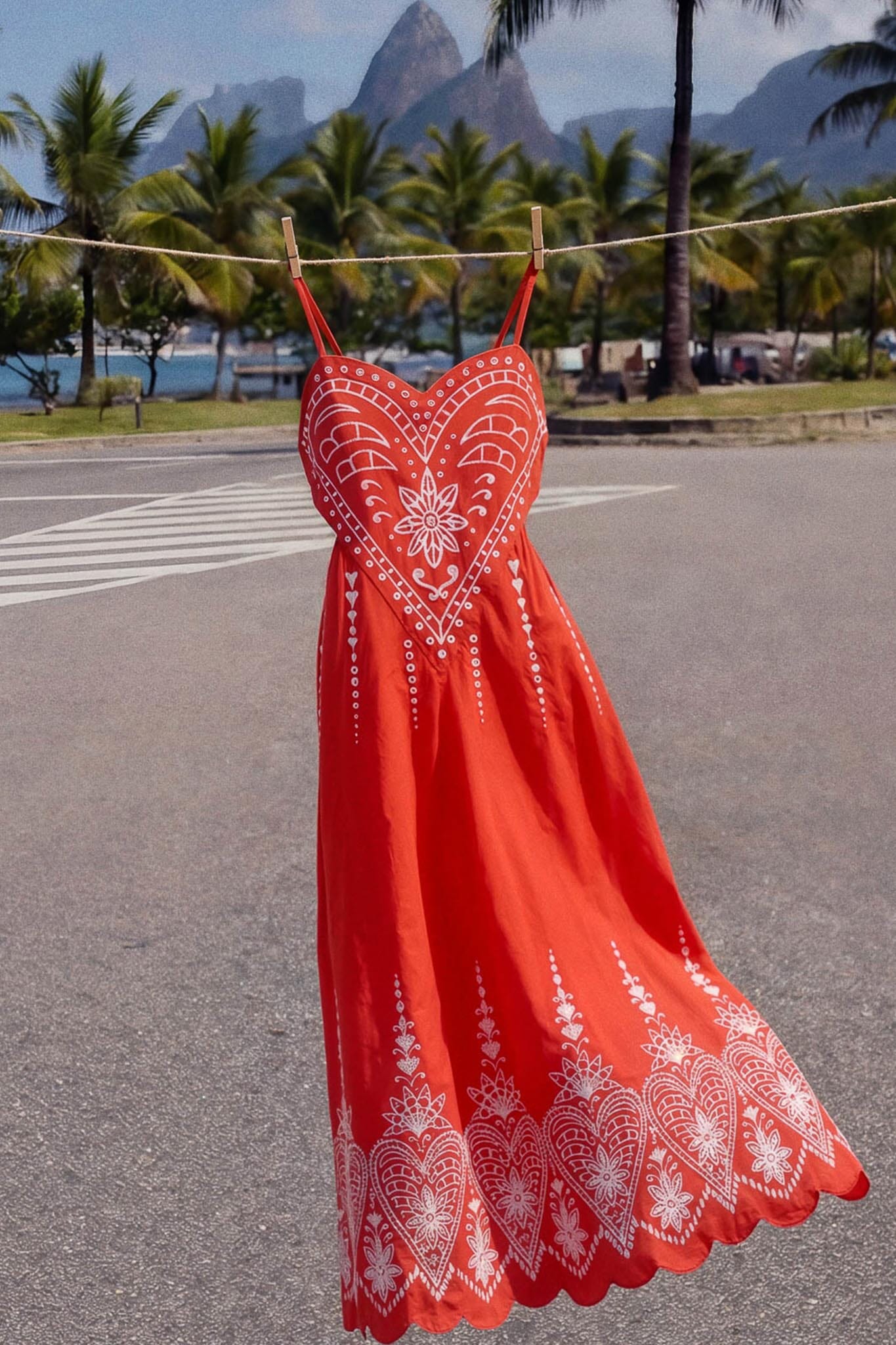 Red Heart Richelieu Open Back Midi Dress | FARM Rio