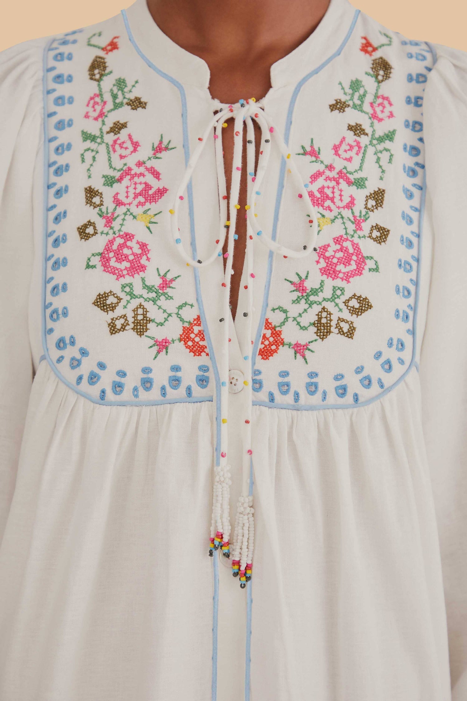 Off-White Embroidered Midi Dress FARM Rio Off-White Embroidered Midi Dress FARM Rio