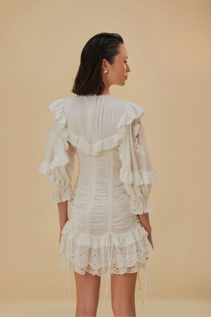 Mini-robe en coton biologique et dentelle blanche