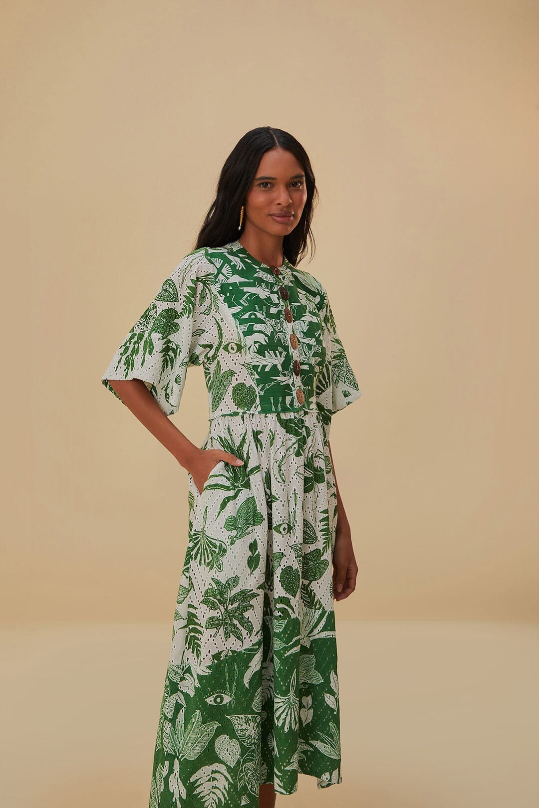 farm rio embroidered floral short-sleeve midi dress Cream Romantic Lightness Short Sleeve Midi Dress FARM Rio